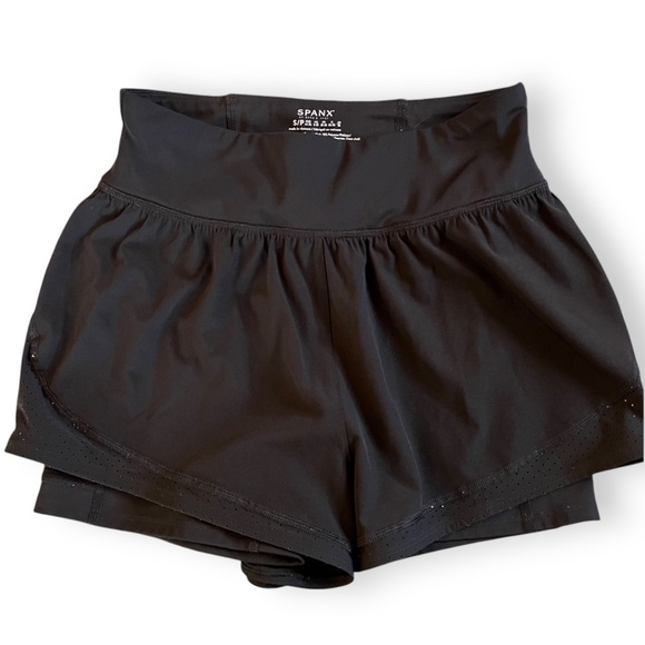 SPANX Shorts Get Moving Flowy Women's Size Small S Black Golf Tennis Workout - Picture 1 of 7